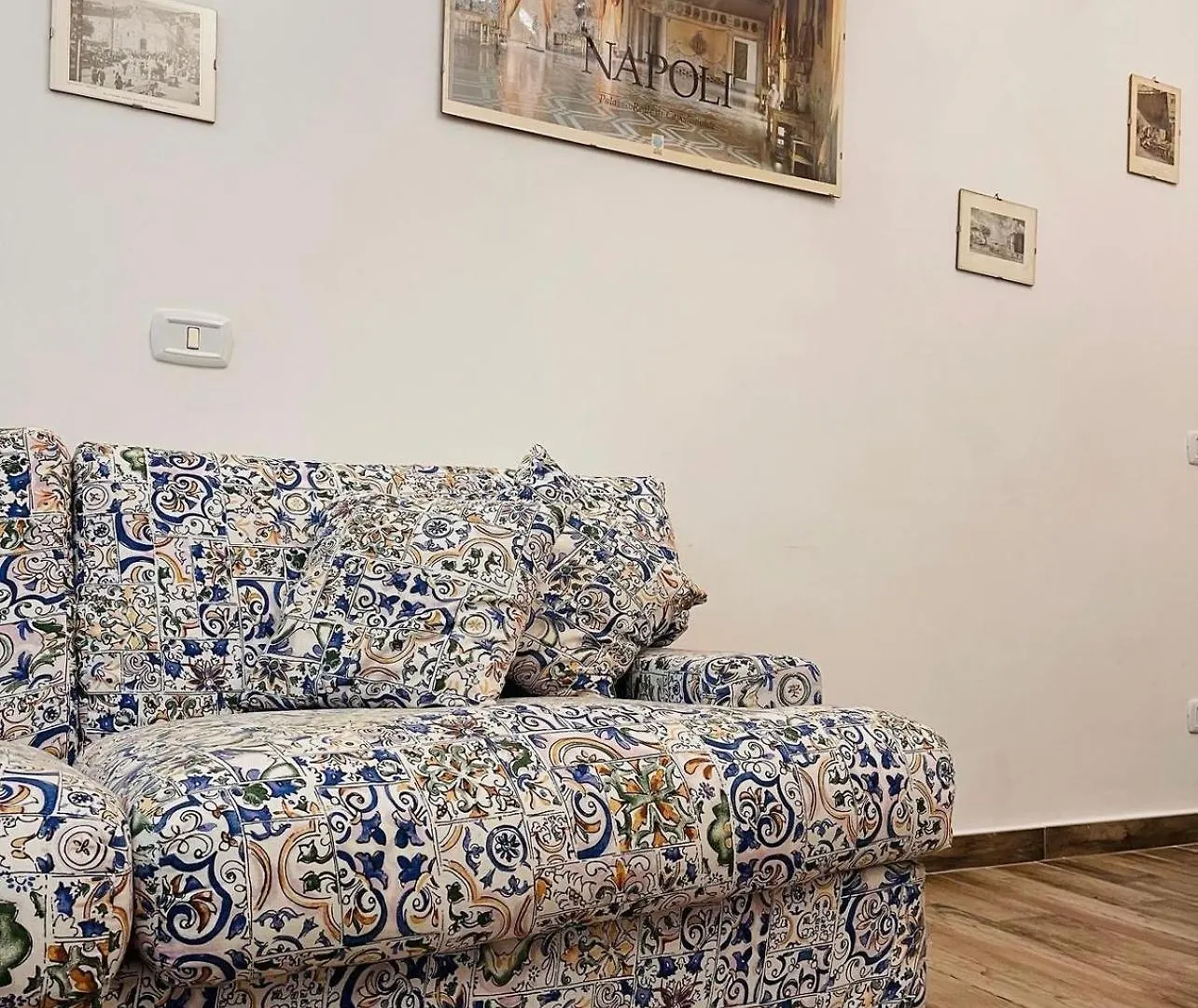 Domus Carbonari Apartment Naples