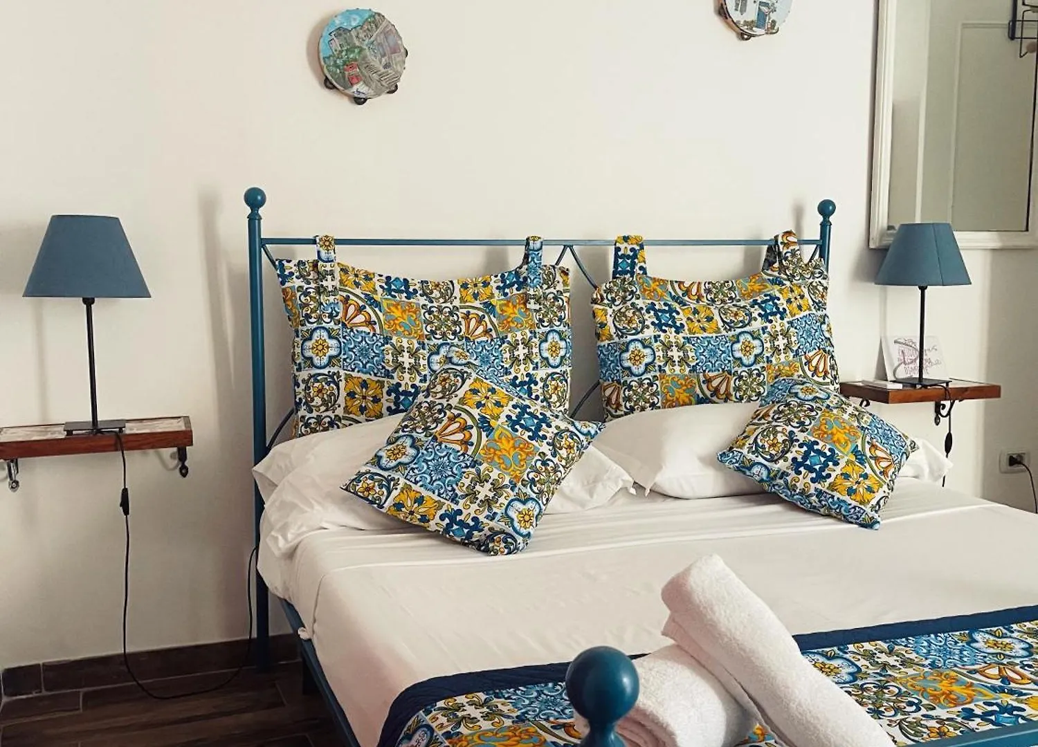 Domus Carbonari Apartment Naples
